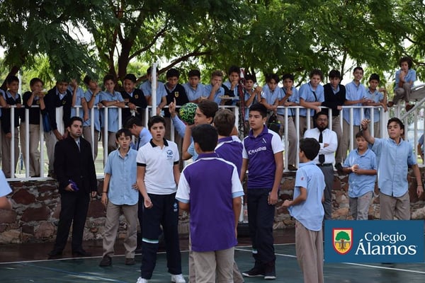 Por-que-escoger-un-colegio-que-vaya-con-tus-valores-3