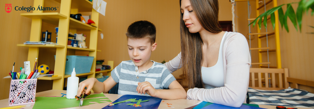 ¿Deben hacer los padres siempre la tarea junto a los hijos?