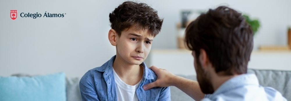¿Cómo tratar el tema del duelo con tu hijo adolescente?