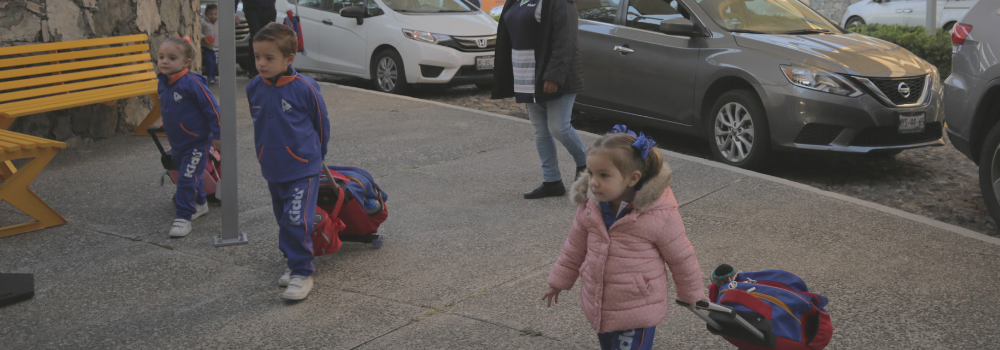 ¿Cómo cambiar a mi hijo a un kínder con un diferente modelo educativo?